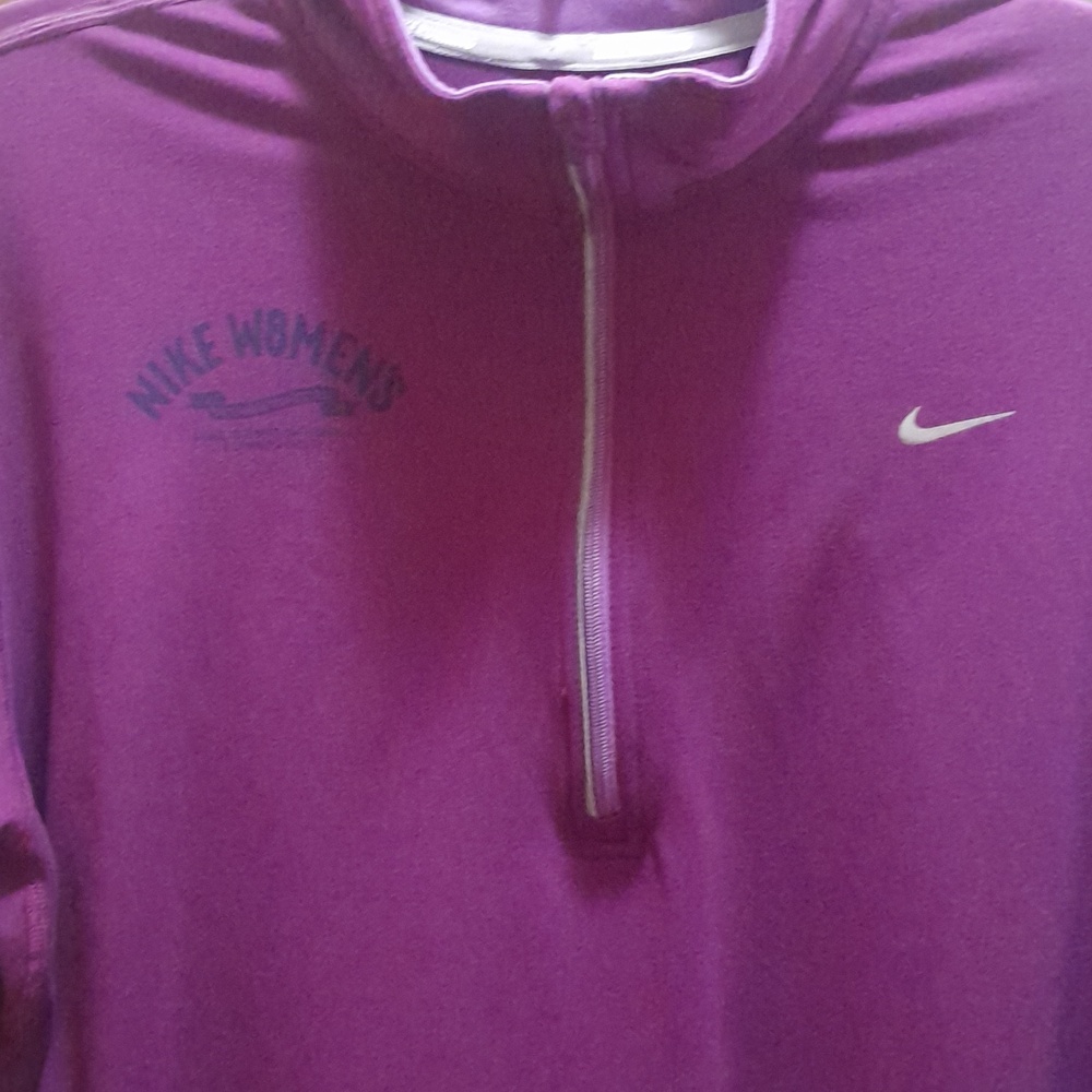 🌺Nike Purple Reflective 1/4 Zip Athletic Top - Picture 2 of 6
